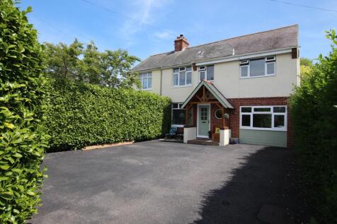 4 bedroom semi-detached house for sale