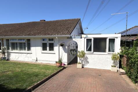 3 bedroom semi-detached bungalow for sale