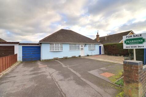 2 bedroom detached bungalow for sale