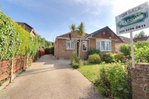 PRIVETT ROAD, PURBROOK 3 bed detached bungalow for sale