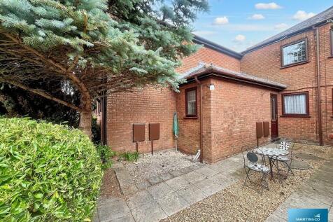 Elm Cottages, Ringwood 2 bed terraced house for sale