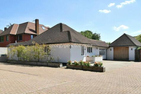 4 bedroom detached bungalow for sale