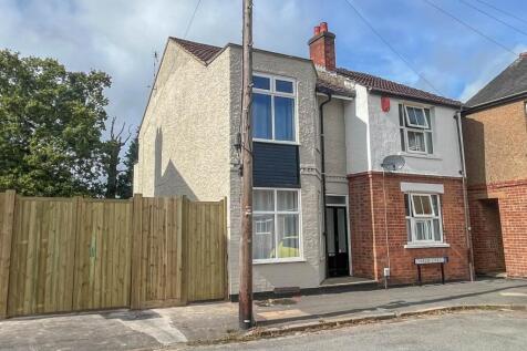 Charles Street, New Bilton, Rugby, CV21 3 bed semi