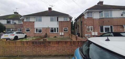 2 bedroom maisonette for sale