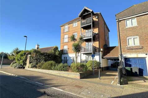 Santa Cruz Drive, Eastbourne, East... 3 bed apartment for sale