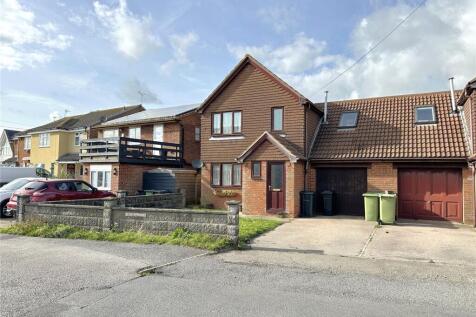Coast Road, Normans Bay, Pevensey 4 bed semi
