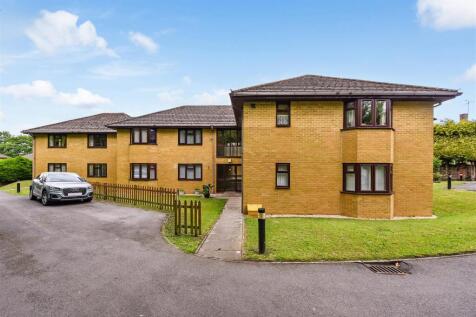 Coldharbour Court, Andover 2 bed ground floor flat for sale