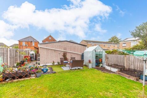 Blandford Road, Poole 2 bed apartment for sale