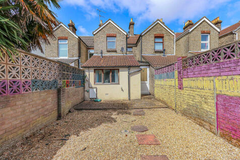 Garland Road, Poole 3 bed terraced house for sale