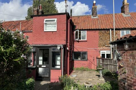 2 bedroom terraced house for sale