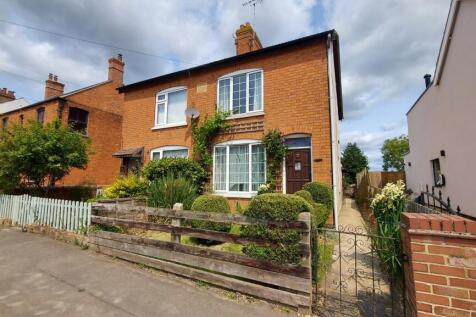 3 bedroom cottage for sale