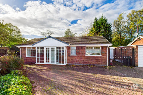 3 bedroom detached bungalow for sale