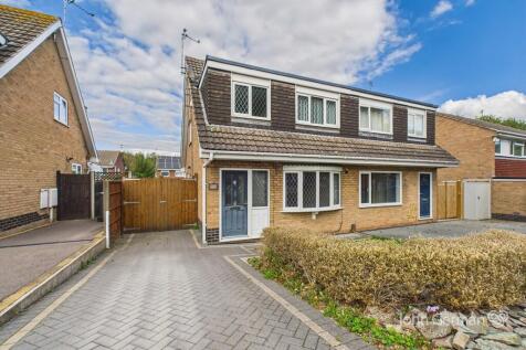 3 bedroom semi-detached house for sale