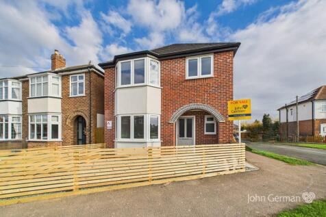 Parklands Drive, Loughborough 3 bed detached house for sale
