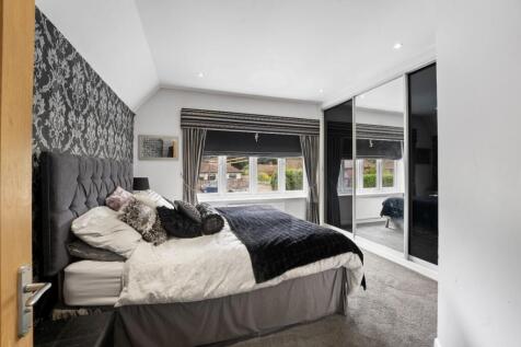 Wigmore Road, Gillingham, Kent, ME8 0TL 5 bed detached house for sale