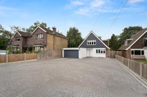 Wigmore Road, Gillingham, Kent, ME8 0TL 5 bed detached house for sale