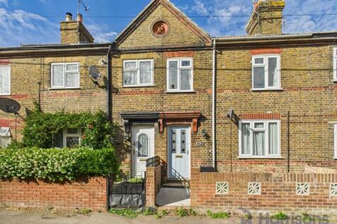 Upper Brents, Faversham, Kent, ME13 7DL 3 bed terraced house for sale