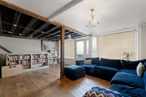 West Street, Faversham, Kent, ME13 5 bed terraced house for sale