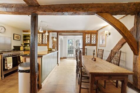 West Street, Faversham, Kent, ME13 5 bed terraced house for sale