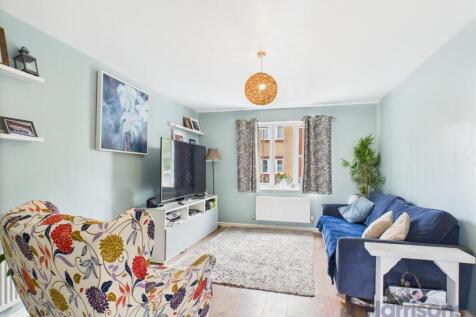 Holly Blue Drive, Sittingbourne, ME9 8WN 3 bed end of terrace house for sale