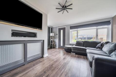 Cryalls Lane, Sittingbourne, Kent... 3 bed semi
