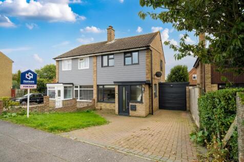 Cryalls Lane, Sittingbourne, Kent... 3 bed semi