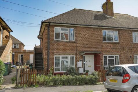 Bridge Street, Folkestone, Kent, CT19 2 bed flat for sale