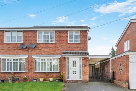 3 bedroom semi-detached house for sale