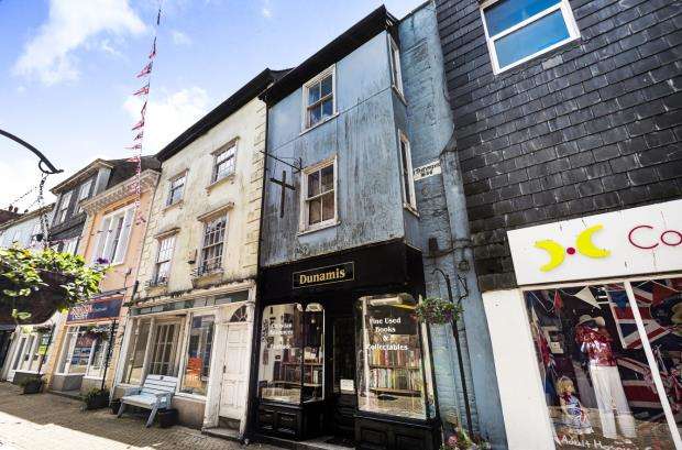 2 Bedroom Commercial Property