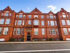 2 bed property, in Great Moor Street, £80,000