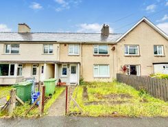 3 bed property, in 31 Heol Y Llan, £185,000