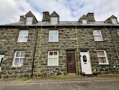3 bed property, in 2 Tal Yr Afon Buildings, £115,000