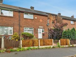 3 bed property, in Derwent Drive, £145,000