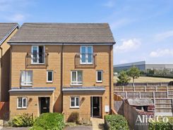 4 bed property, in Schoolfield Road, £440,000