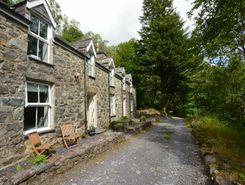4 bed property, in Mostyn Cottage, £525,000