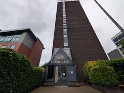 1 bed property, in 94 Talbot Road, £175,000