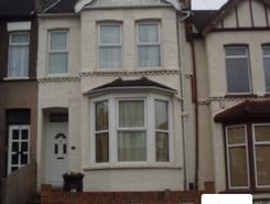 3 bed property, in Lenham Road, £450,000
