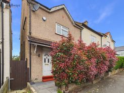 3 bed property, in Constance Road, £475,000