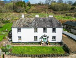 6 bed property, in Balls Farm Road, £895,000