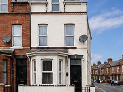 3 bed property, in Orient Gardens, £199,950