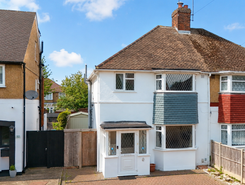 3 bed property, in Hillingdon Road, £629,950