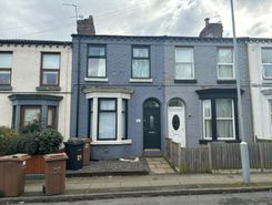 3 bed property, in Thomson Road, £135,000