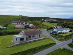 4 bed property, in Stronvaar, £275,000