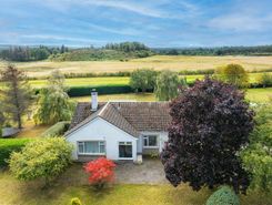 4 bed property, in Angleen, £550,000
