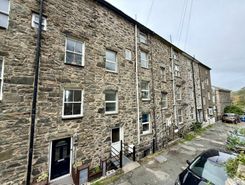9 bed property, in 2 Glasfor Terrace, £285,000