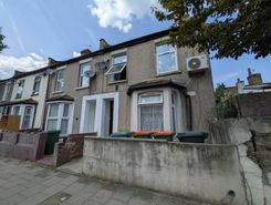 4 bed property, in Finden Road, £550,000