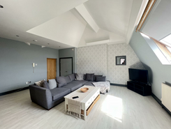 1 bed property, in Victoria Street, £90,000