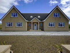 7 bed property, in Button-Ben, £630,000