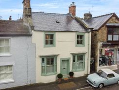 3 bed property, in Galgate, £220,000