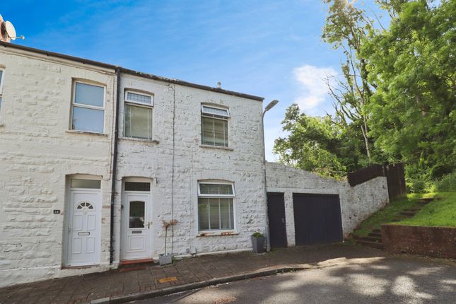 3 bed property, in Charlotte Street, £350,000